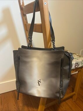 Stylish Gray Tote Bag with Chain-Detail Handles